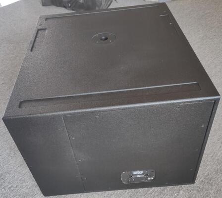 High Spl Compact Subbass External Rigging Line Array Woofer Speaker 800w 18 Inch